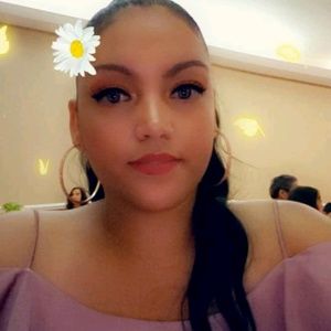Meet your Posher, Raysa